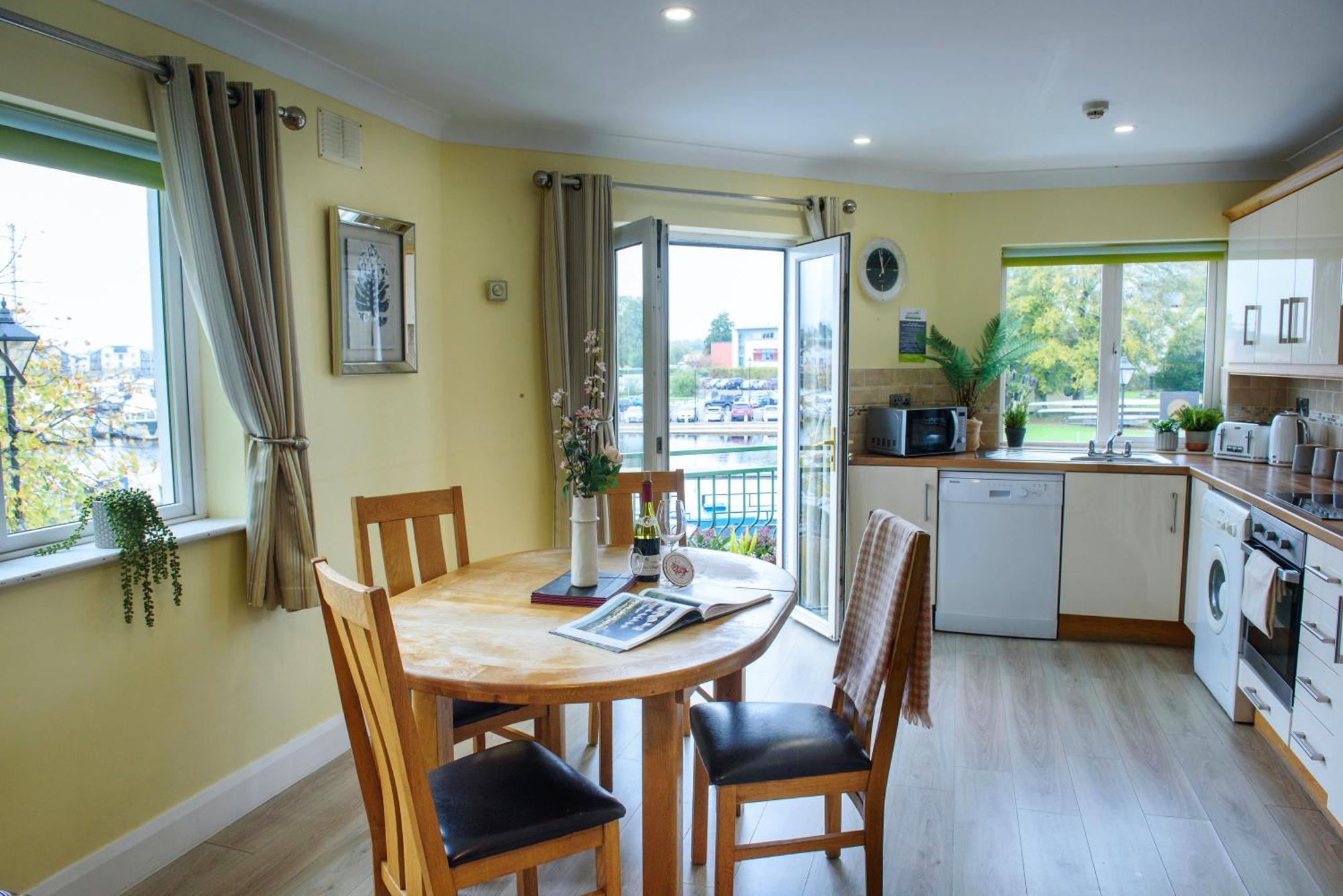 Waterfront Self Catering Houses Carrick on Shannon Exteriér fotografie